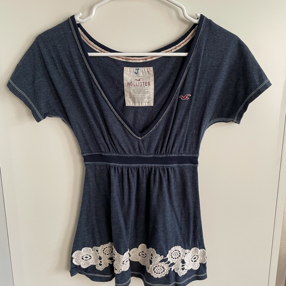 Hollister T-shirt